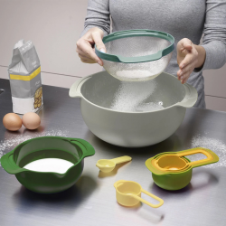 Nest™ compact set of 9 mixing bowls (40076)